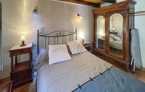 2 chambres, lit parapluie