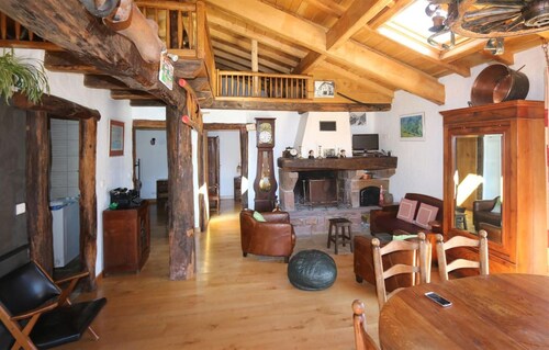 Maison confortable de 2 chambres à.