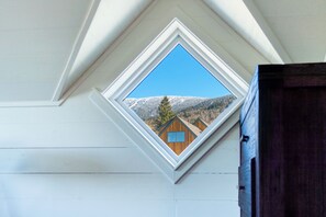 Interior - Saddleback - Rock Pond Condo 24 - right above base lodge (Rangeley)