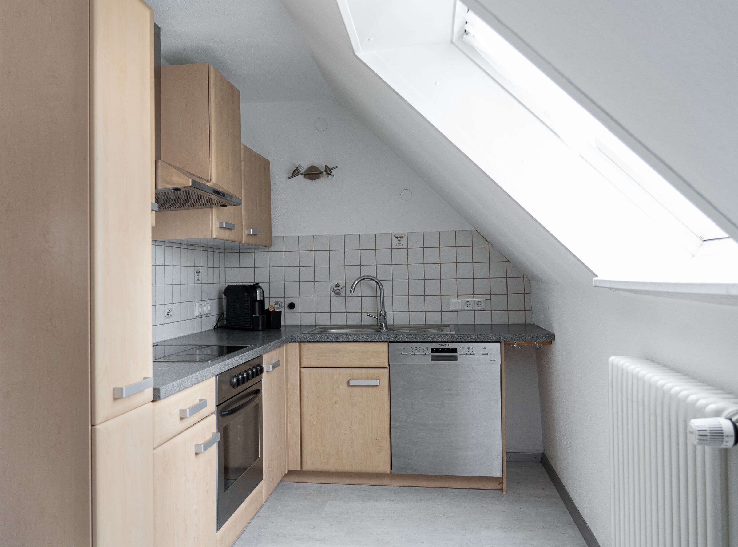 Kühlschrank, Ofen, Herdplatte, Geschirrspüler