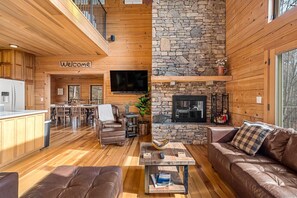TV, fireplace - Overlook Mountain Retreat | Million Dollar Views, Fire Pit and Hot Tub! (Marshall)