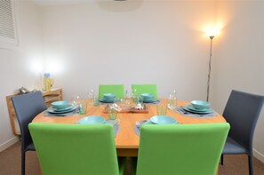Dining - Pedals and Paddles, waterfront (Dunoon)