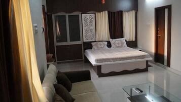 7 Schlafzimmer, Bügeleisen/Bügelbrett, WLAN, Bettwäsche