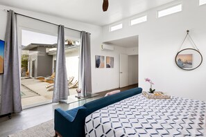 3 bedrooms, individually decorated, individually furnished, free WiFi - Jackson's Dawg House (Palm Springs)