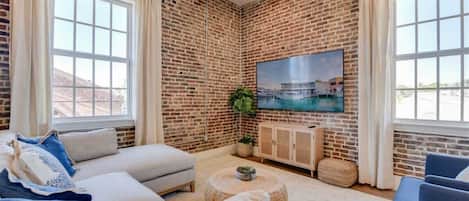 Télévision, espaces bureaux