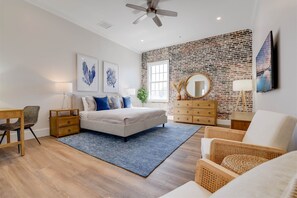 4 bedrooms, desk, iron/ironing board, free WiFi - Luxury 4BDR/4BA Penthouse | 4 Bed, 4 Bath (Key West)