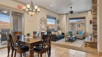 Condo, Multiple Beds, Balcony, Mountain View (The View) | Interior