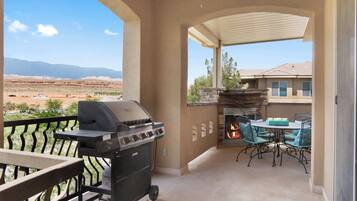 Condo, Multiple Beds, Balcony, Mountain View (The View) | Outdoor dining