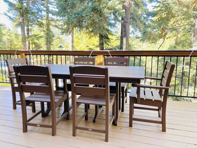 Hunter's Retreat in Upper Moonridge!