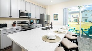 House, Multiple Beds, Kitchen, Garden View | Private kitchen | Fridge, microwave, oven, stovetop