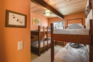 3 bedrooms, individually decorated, individually furnished, desk