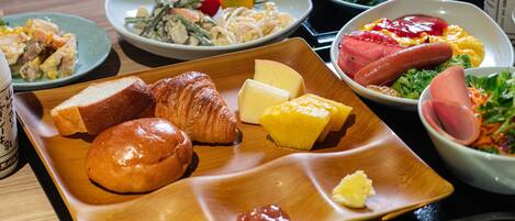 Sarapan prasmanan
