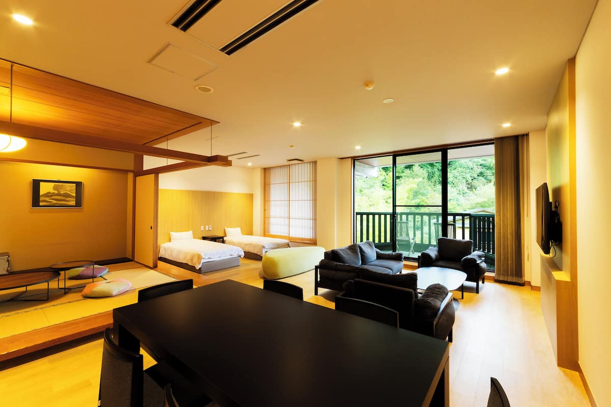 Chambre Familiale, 4 chambres, non-fumeurs | Coffres-forts dans les chambres, Wi-Fi gratuit, draps fournis