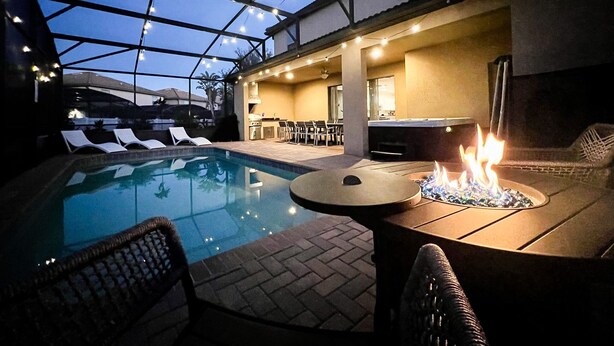 Outdoor pool - Timeless Memories at Windsor Westside (Kissimmee)