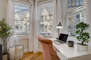 Interior - Palmer Square 1BR w/ Private Patio (Princeton)
