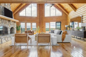 House (4 Bedrooms) | Interior - Chester by Avantstay Amazing Views, Secluded Home, A True City Escape! (Austerlitz)