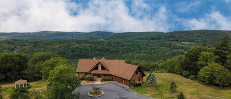 Maison (4 Bedrooms) | Façade de lâhĂ©bergement