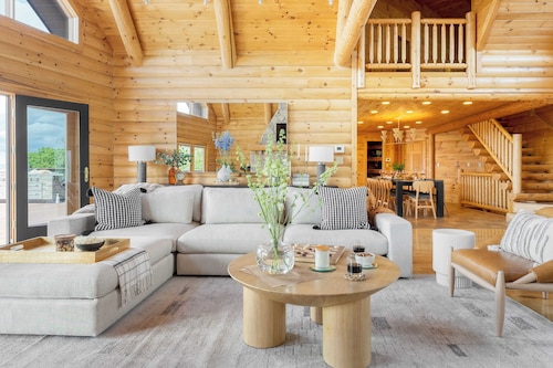 Chester by Avantstay Amazing Views, Secluded Home, A True City Escape!