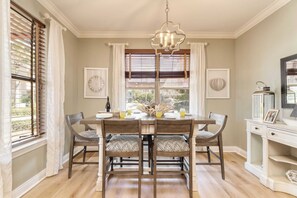 House (6 Bedrooms) | Interior - Carmine by Avantstay 2022 Remodeled Destin Home (Destin)