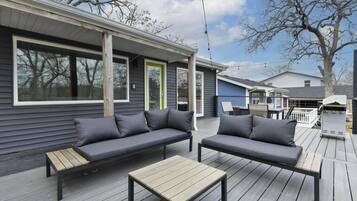 Cabin (Lighthouse 6 - Outdoor POOL - Lake Vi) | Exterior