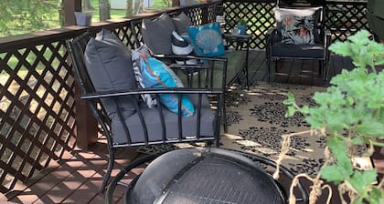 Perfect for Families and Pets! Large Outdoor Space for Relaxing and Entertaining