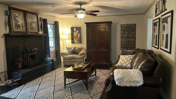 TV connectée, cheminée