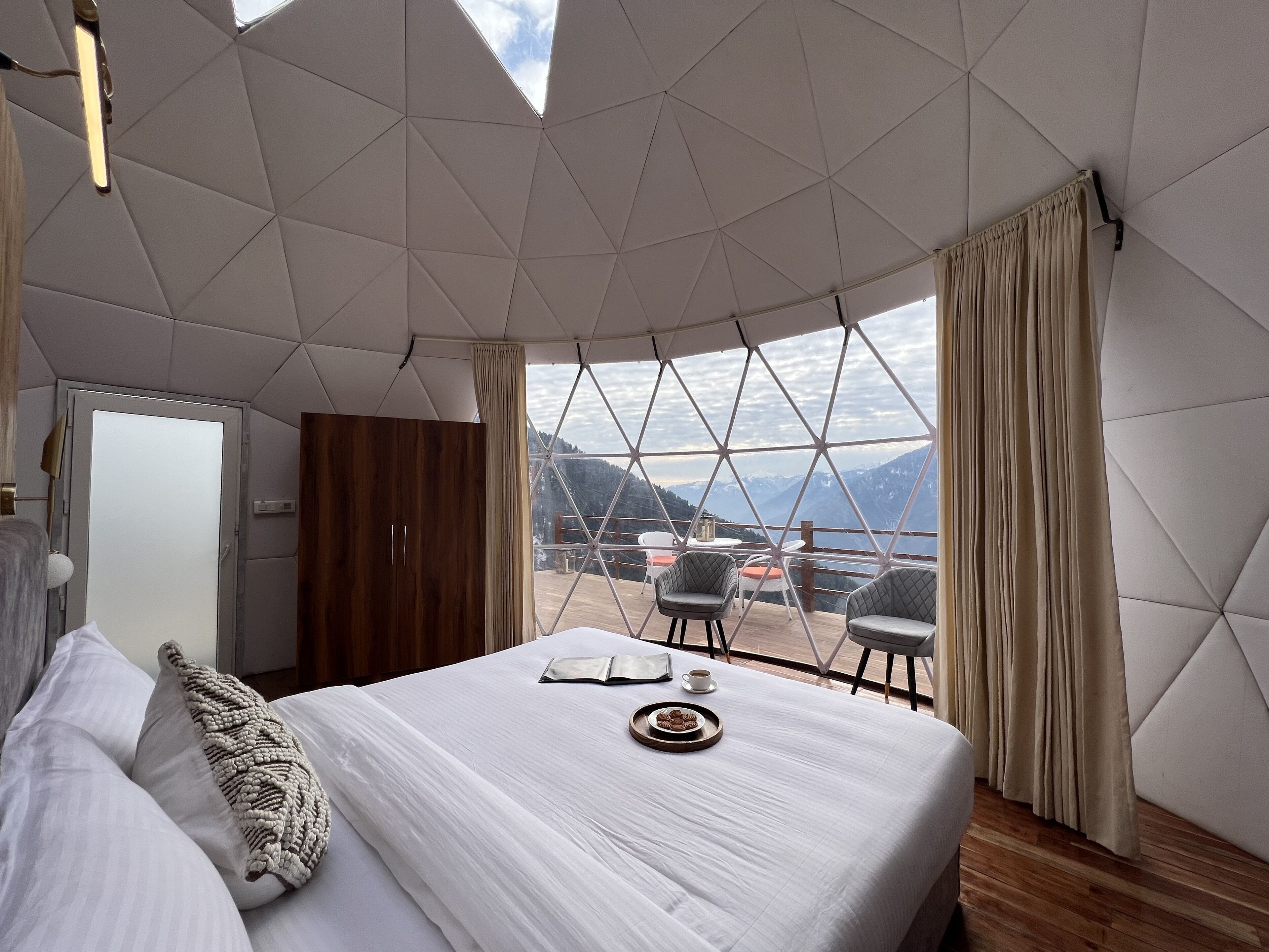 Premium bedding, desk, laptop workspace, free WiFi