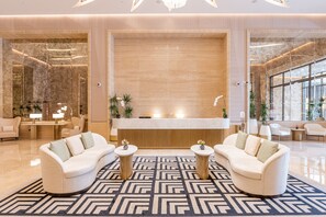 Interior - Ultra Luxury Palm Tower with Shared Hotel Facilities (Dubai)