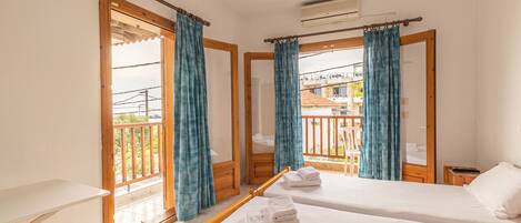 Double Room with Sea View | 1 bedroom, free WiFi, bed sheets