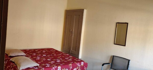 6 chambres, Wi-Fi gratuit, draps fournis