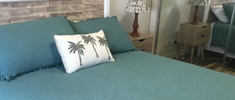 2 chambres, bureau, fer et planche à repasser, Wi-Fi gratuit