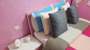 2 chambres, fer et planche Ă  repasser, accĂšs Internet, draps fournis