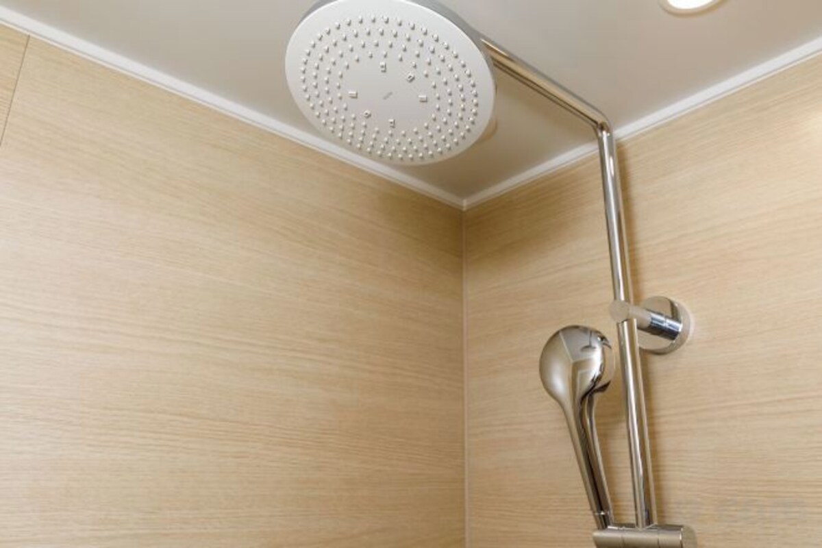 Bathroom | Free toiletries, hair dryer, bathrobes, slippers