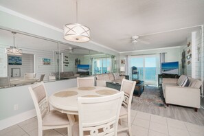 Appart'hôtel, plusieurs lits, balcon, vue océan (Sea La Vie) | Restauration