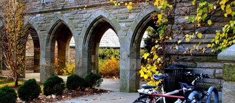 Cozy 1B/1B Cottage in Town Center Swarthmore w/ Doorstep Parking!