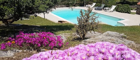 Alberca al aire libre