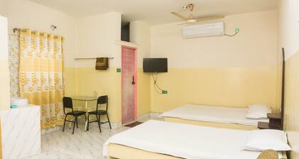 Hotel Al Sarwar - Deluxe Triple Room