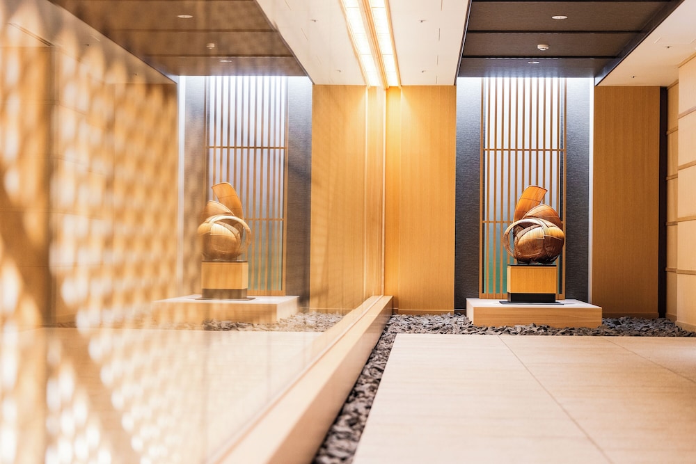 Karaku, Gora by null