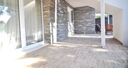 Zennova 40 Trikorfo Cottage