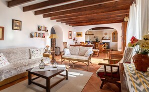 Télévision, cheminée