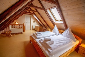 2 Schlafzimmer, Reisekinderbett, kostenloses WLAN