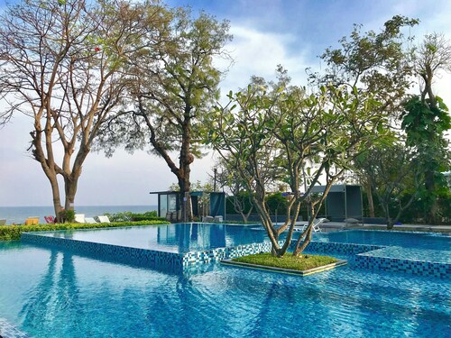 Beachfront Condo in the City Center of Hua Hin