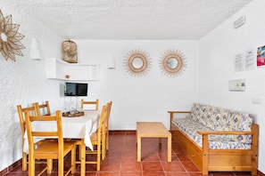 Interior - MONSINES 13 (Cala Blanca)