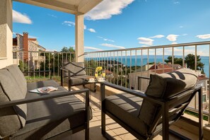 Apartment | Balcony