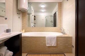 Apartment | Bathroom | Hair dryer, bidet, towels