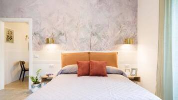 1 Schlafzimmer, Zimmersafe, Schreibtisch, Bügeleisen/Bügelbrett