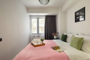 Appartement exécutif, 1 chambre | 1 chambre, fer et planche à repasser, accès au Wi-Fi (inclus)