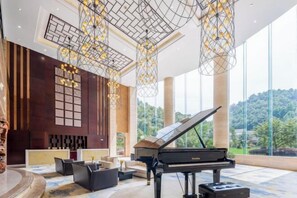 ロビーラウンジ