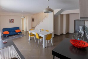 Interior - Villa Marazia with Garden and Private Parking! (Trecastagni)