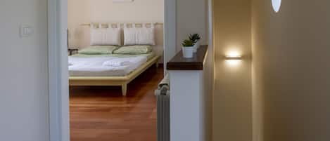 4 chambres, fer et planche Ă repasser, literie fournie